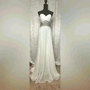 NWT Madison James White organza dress